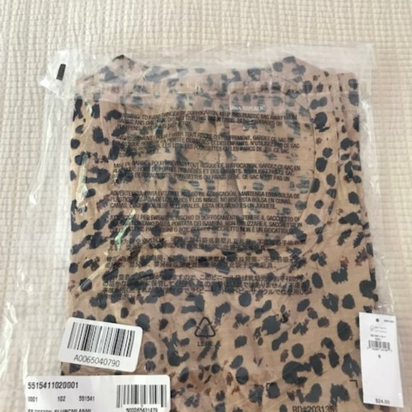 BANANA REPUBLIC Animal Print Slub Cotton-Modal Scoop-Neck T-Shirt - Picture 7 of 10